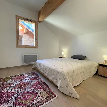 Dupleix 4 Pieces, 6-8 Pers. A Puy St Pierre - Lumineux, Equipe, Calme Avec Terrasse Et Garage Prive - Fr-1-330c-136 Chalet